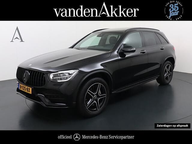 Zwart Gebruikt 2022 Mercedes GLC300 Business SUV | € 44.950 (Goede deal) - Afbeelding 1/4