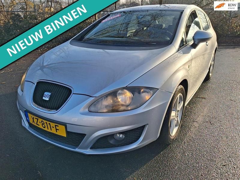 Grijs Occasion 2011 Seat Leon Sport Hatchback | € 2.499 (Super prijs) - Afbeelding 1/4