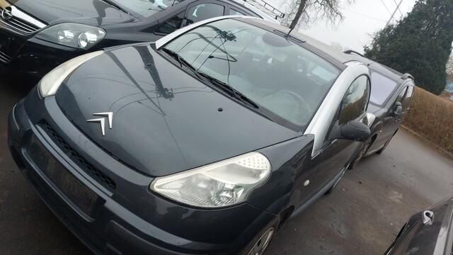 Grijs Gebruikt 2004 Citroën C3 Hatchback | € 1.000 (Eerlijke prijs) - Afbeelding 1/4