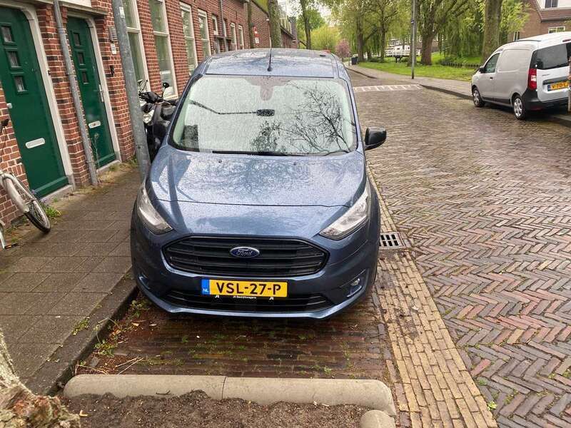 Blauw Gebruikt 2020 Ford Transit Trend Van | € 12.500 (Eerlijke prijs) - Afbeelding 1/4