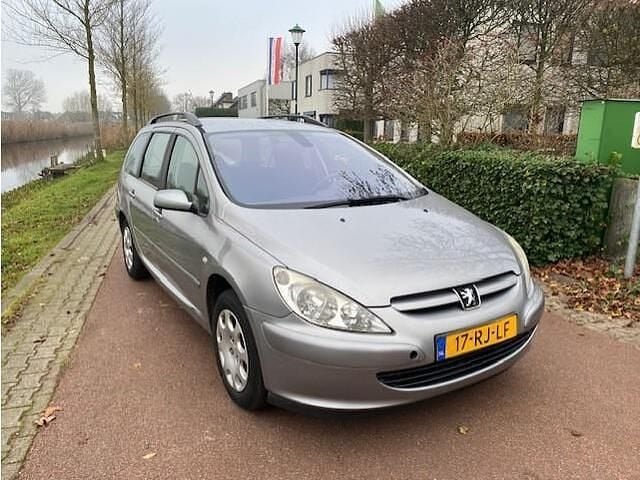 Grijs Gebruikt 2005 Peugeot 307 Premium Stationwagen | € 1.399 (Goede deal) - Afbeelding 1/4