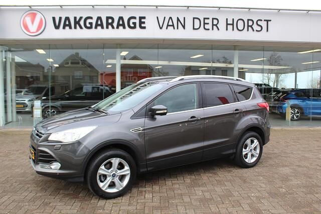 Grijs Gebruikt 2015 Ford Kuga Titanium SUV | € 13.880 (Eerlijke prijs) - Afbeelding 1/4