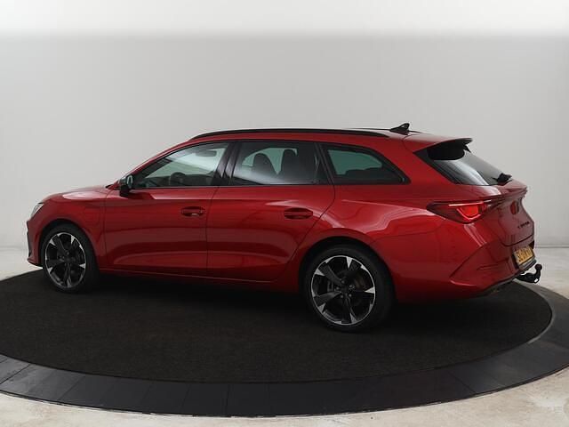 Occasion Cupra Leon 204 PK (150 kW) 2021 Rood (metallic) Stationwagen