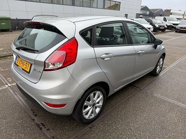 Occasion Ford Fiesta Style 65 PK (47 kW) 2014 Grijs Hatchback