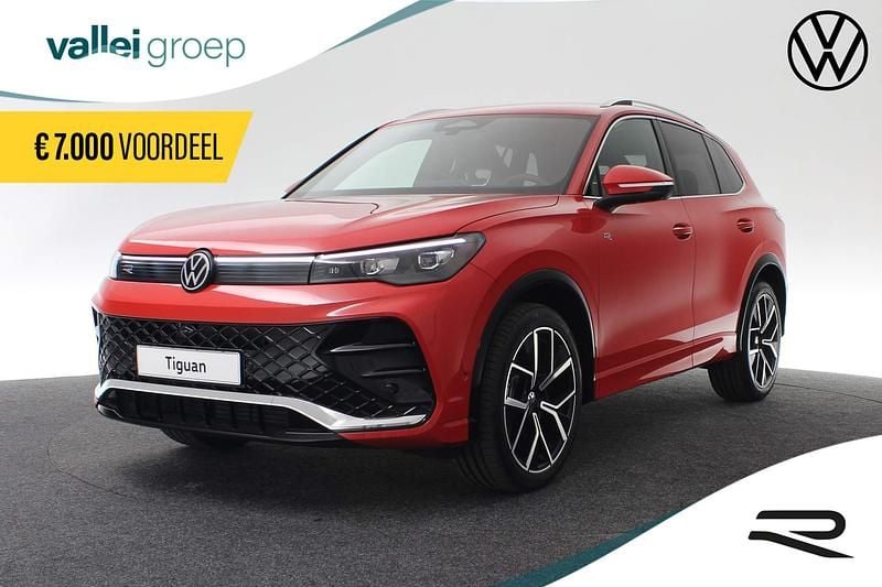 Rood Gebruikt 2024 VW Tiguan Business SUV | € 43.099 (Super prijs) - Afbeelding 1/4