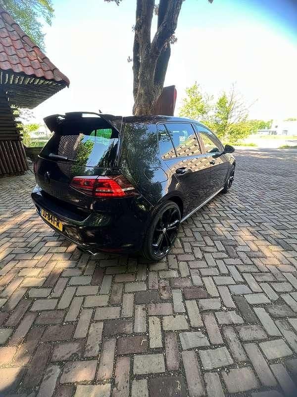 Zwart Gebruikt 2015 VW Golf VII GTE | € 11.500 (Eerlijke prijs) - Afbeelding 1/4