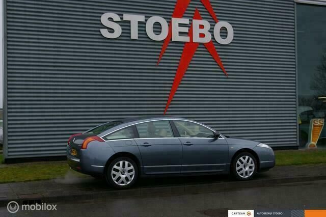 Grijs Gebruikt 2006 Citroën C6 Exclusive Sedan | € 12.950 - Afbeelding 1/4