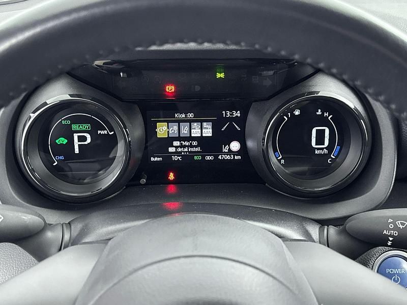 Occasion Toyota Yaris Executive 116 PK (85 kW) 2022 Oranje Hatchback