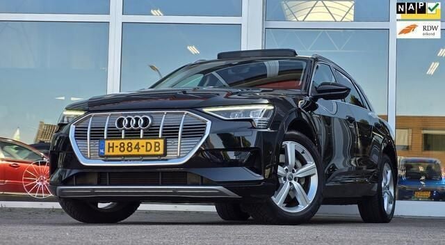 Zwart, metallic lak Gebruikt 2019 Audi e-tron Comfort SUV | € 23.444 (Goede deal) - Afbeelding 1/3