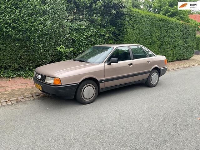 Beige Gebruikt 1988 Audi 80 Sedan | € 1.250 - Afbeelding 1/4