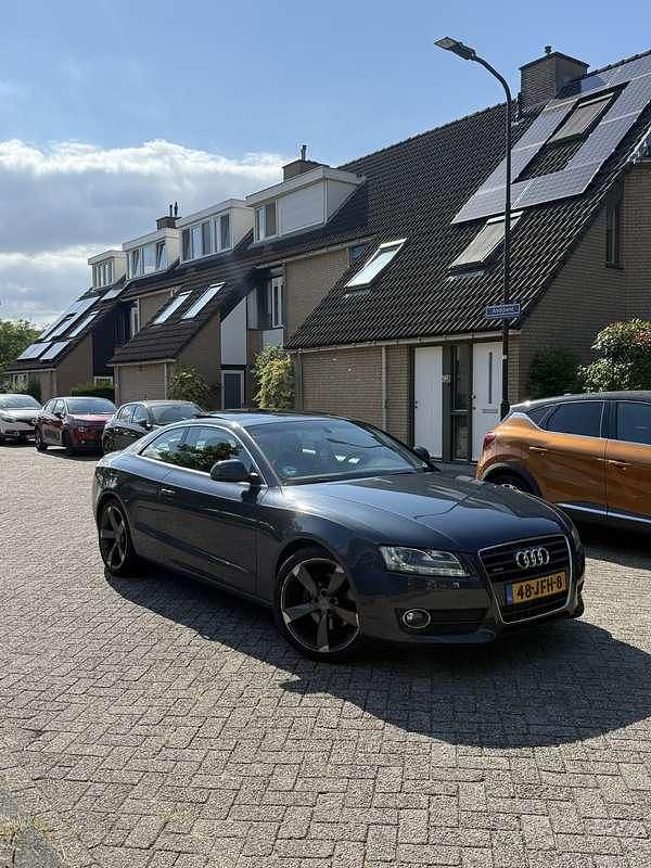 Grijs Gebruikt 2009 Audi A5 Proline Coupé | € 8.500 (Eerlijke prijs) - Afbeelding 1/4