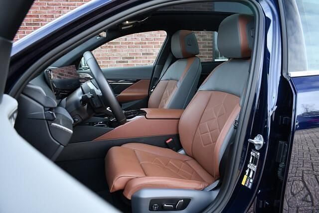 Occasion BMW i5 M Sport 289 kW (394 PK) 2024 Blauw Stationwagen