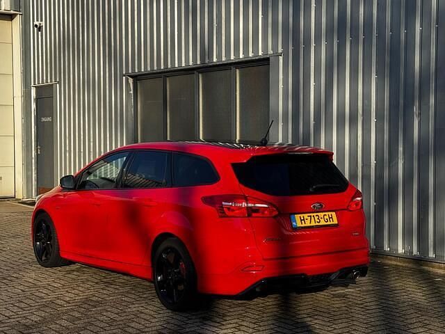 Occasion Ford Focus ST-Line 150 PK (110 kW) 2017 Rood Stationwagen