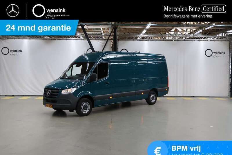 Groen Gebruikt 2024 Mercedes Sprinter Van | € 28.884 - Afbeelding 1/4