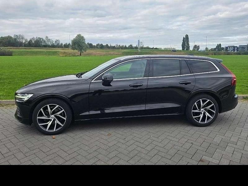 Zwart Gebruikt 2018 Volvo V60 Momentum Stationwagen | € 26.500 (Super prijs) - Afbeelding 1/4