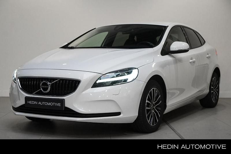 Wit Gebruikt 2018 Volvo V40 Stationwagen | € 19.995 (Eerlijke prijs) - Afbeelding 1/4