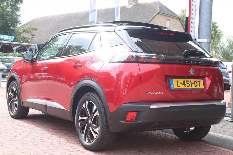 Occasion Peugeot e-2008 GTi 100 kW (136 PK) 2021 Rood SUV