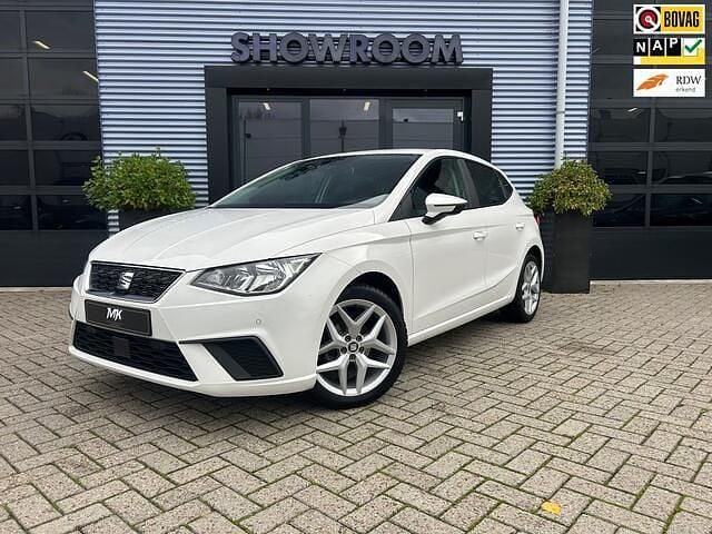 Wit Gebruikt 2019 Seat Ibiza Business Hatchback | € 12.400 (Goede deal) - Afbeelding 1/4