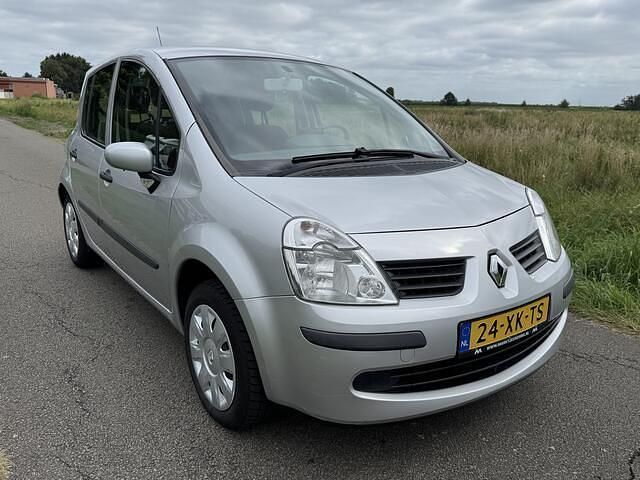 Grijs Gebruikt 2007 Renault Modus MPV | € 2.999 (Eerlijke prijs) - Afbeelding 1/4