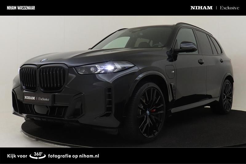 Zwart Gebruikt 2025 BMW X5 M Sport SUV | € 102.950 (Eerlijke prijs) - Afbeelding 1/4