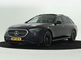Donker nauticblauw metallic Gebruikt 2024 Mercedes 300 AMG Stationwagen | € 72.945 - Afbeelding 1/3