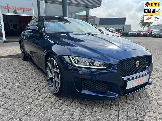 Blauw Gebruikt 2015 Jaguar XE S Sedan | € 24.940 - Afbeelding 1/4