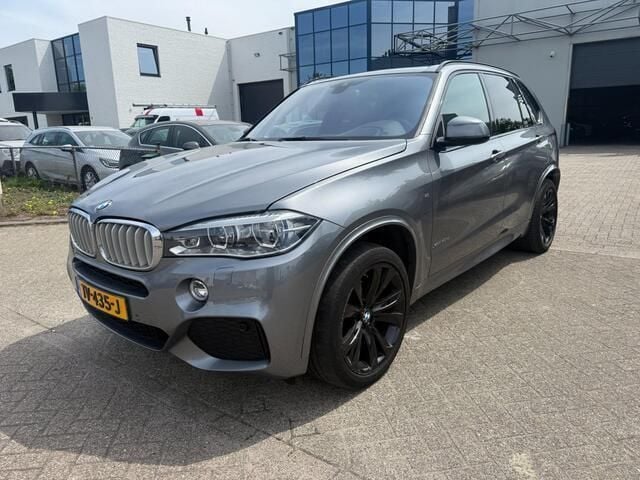 Grijs Occasion 2018 BMW X5 M Sport SUV | € 18.750 (Eerlijke prijs) - Afbeelding 1/4