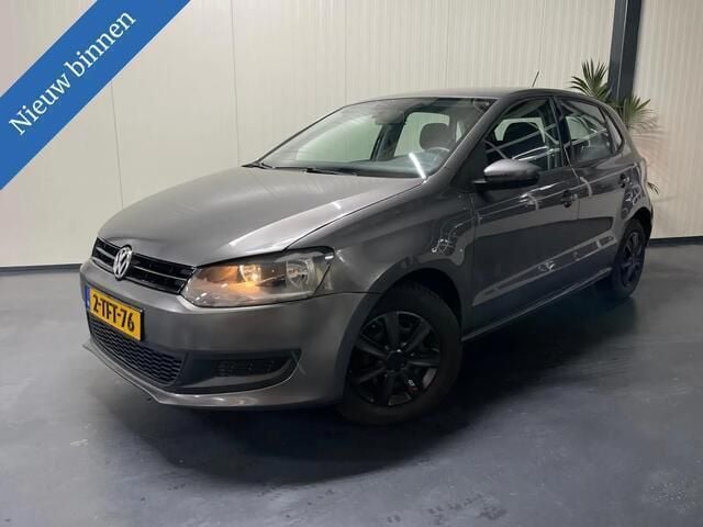Grijs Gebruikt 2014 VW Polo Edition Hatchback | € 6.950 (Eerlijke prijs) - Afbeelding 1/4
