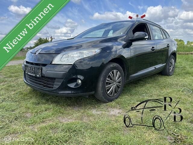 Zwart Gebruikt 2011 Renault Mégane III Collection Stationwagen | € 2.299 (Eerlijke prijs) - Afbeelding 1/4