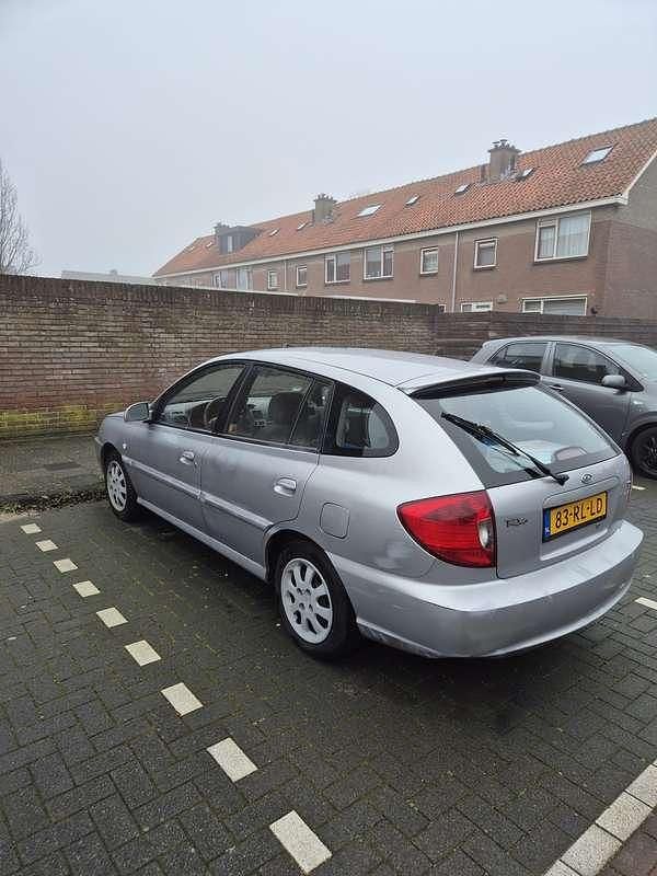 Occasion Kia Rio 97 PK (71 kW) 2005 Grijs Stationwagen