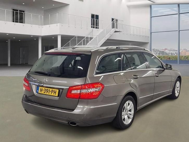 Occasion Mercedes E350 Elegance 293 PK (215 kW) 2009 Grijs (metallic) Stationwagen