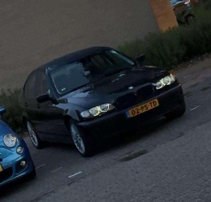 Occasion 2004 BMW 316 Sedan | € 900 (Super prijs) - Afbeelding 1/4