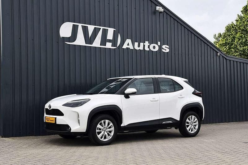 Wit Occasion 2022 Toyota Yaris Cross Active SUV | € 21.500 (Super prijs) - Afbeelding 1/4