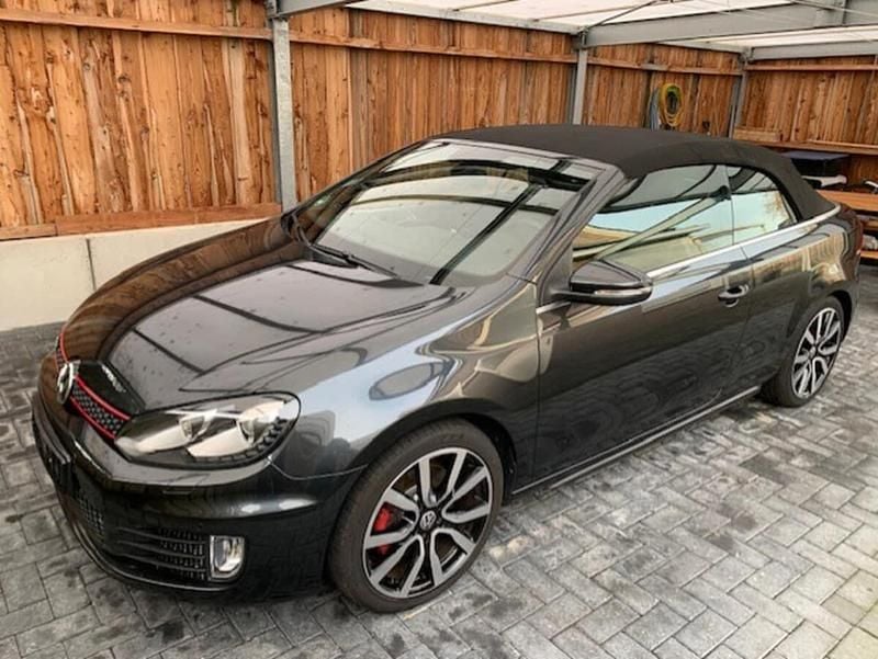 Zwart (metallic) Gebruikt 2015 VW Golf Cabriolet GTI Cabriolet | € 19.700 - Afbeelding 1/4