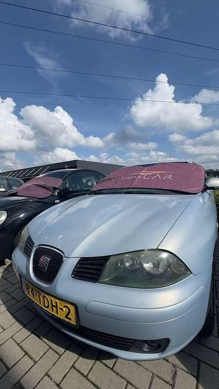 Occasion Seat Cordoba Sport 75 PK (55 kW) 2004 Blauw Sedan