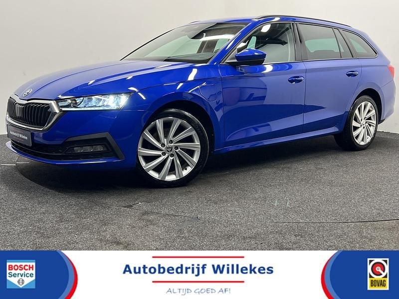 Blauw Gebruikt 2021 Skoda Octavia Business Line Stationwagen | € 24.445 (Eerlijke prijs) - Afbeelding 1/4
