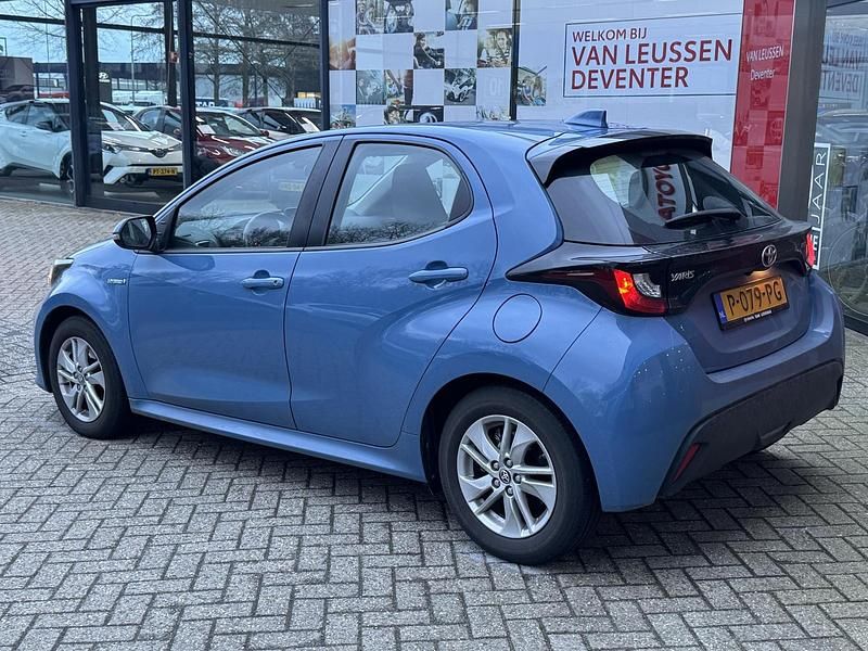 Occasion Toyota Yaris Hybrid Active 116 PK (85 kW) 2021 Blauw Hatchback