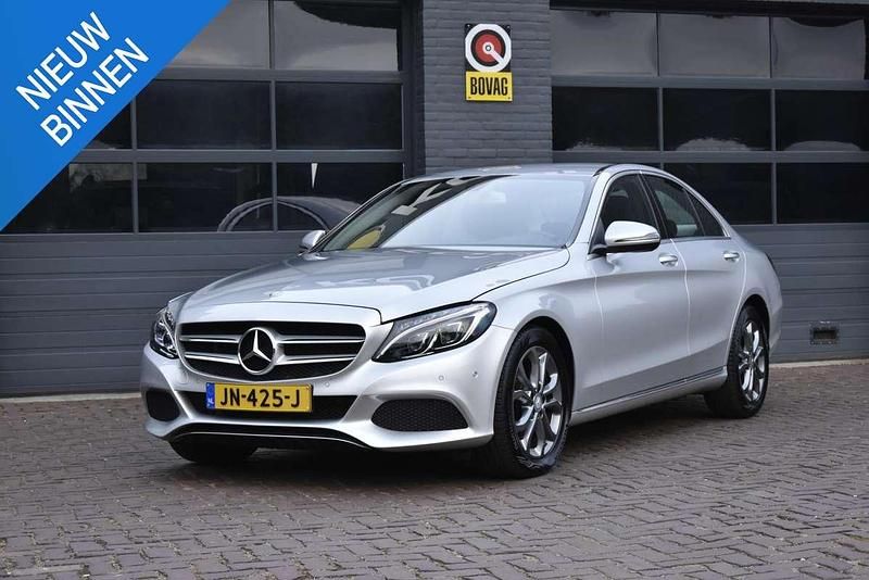 Grijs Occasion 2016 Mercedes C200 Ambition Sedan | € 20.950 (Eerlijke prijs) - Afbeelding 1/4