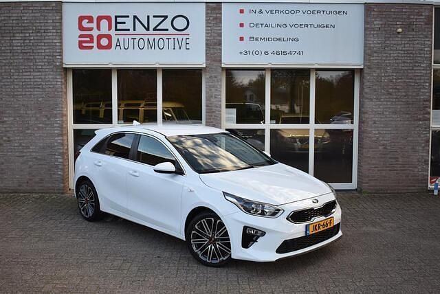 Wit Gebruikt 2022 Kia Ceed Hatchback | € 16.999 (Super prijs) - Afbeelding 1/4