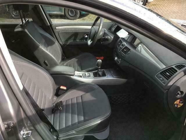 Occasion Renault Laguna III Dynamique 110 PK (80 kW) 2012 Grijs Stationwagen