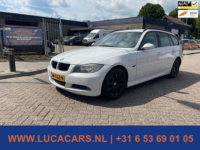 Wit Gebruikt 2008 BMW 318 M Sport Stationwagen | € 2.000 (Super prijs) - Afbeelding 1/4