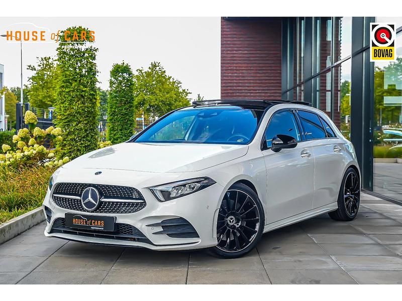 Wit Gebruikt 2018 Mercedes A250 Premium Hatchback | € 29.995 (Iets duurder) - Afbeelding 1/4