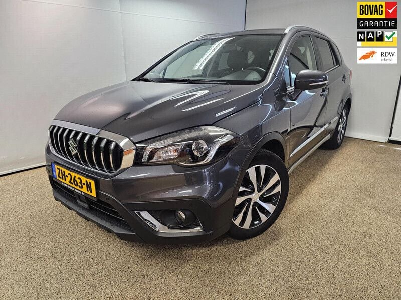 Grijs Gebruikt 2019 Suzuki SX4 S-Cross SUV | € 17.950 (Eerlijke prijs) - Afbeelding 1/4