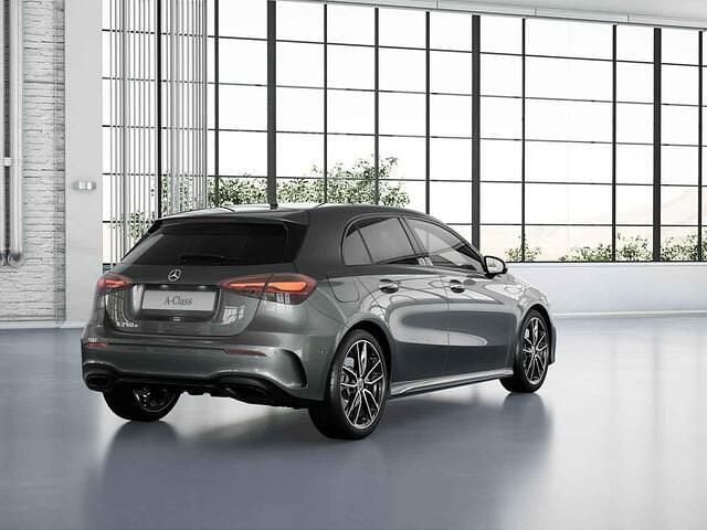 Nieuw Mercedes A140 Edition 218 PK (160 kW) 2026 Zilver Hatchback