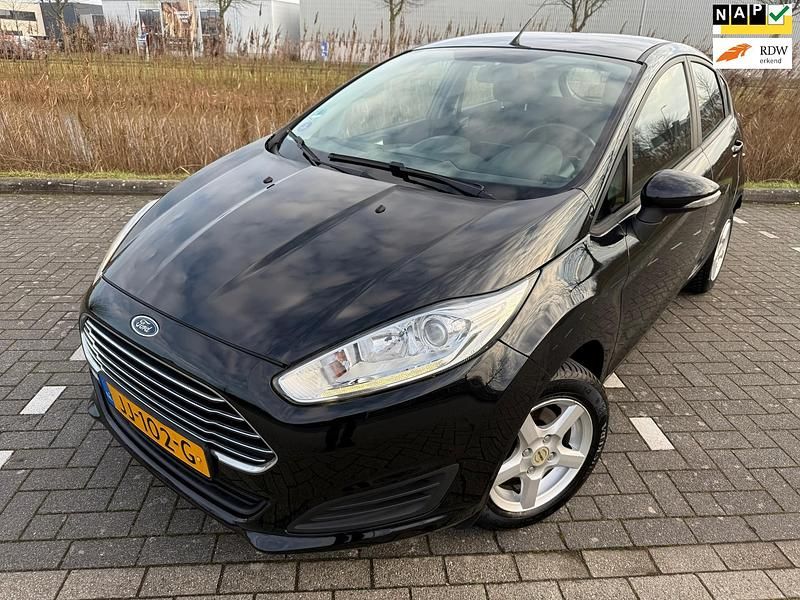 Occasion Ford Fiesta Style 65 PK (47 kW) 2016 Zwart Hatchback