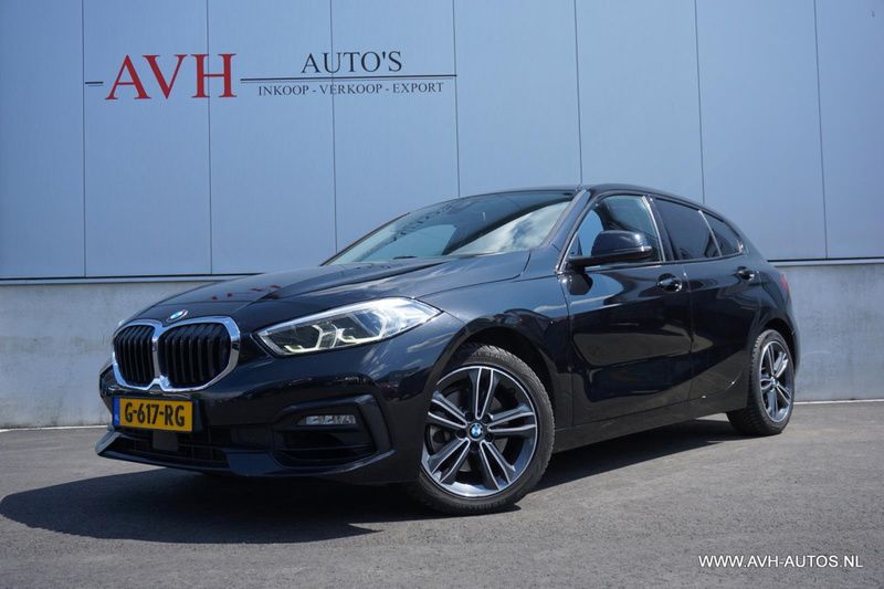 Hatchback Gebruikt 2019 BMW 118 Executive Hatchback | € 16.950 (Eerlijke prijs) - Afbeelding 1/4