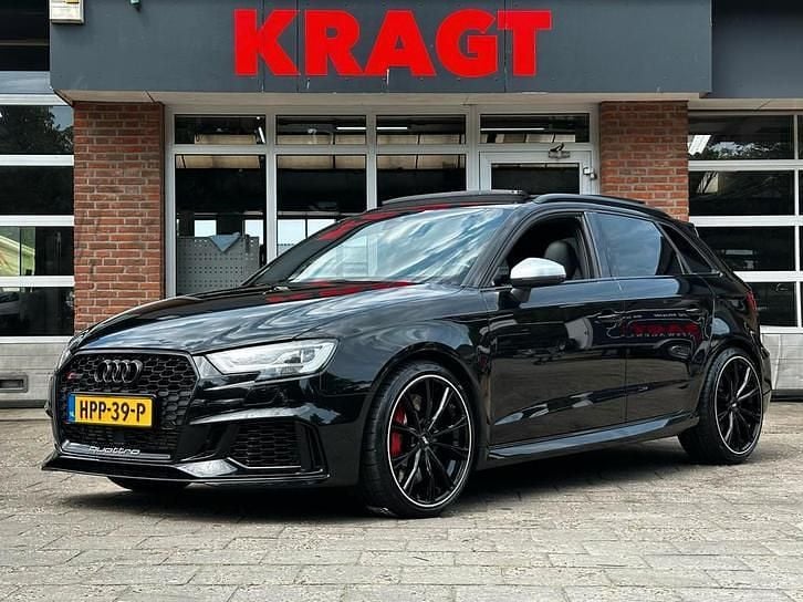 Zwart Gebruikt 2019 Audi RS3 Sedan | € 43.950 (Goede deal) - Afbeelding 1/4