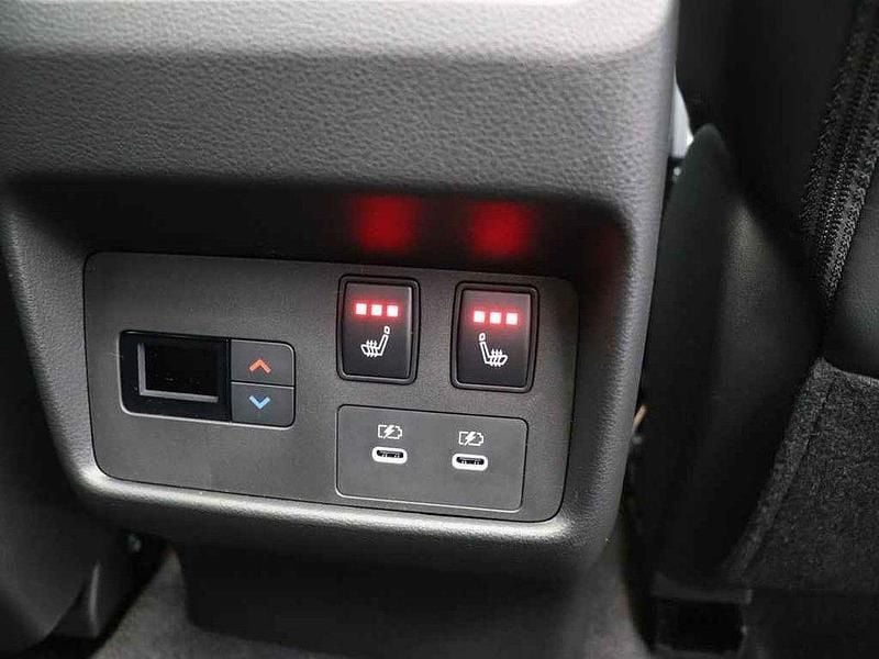 Nieuw Nissan X-Trail Tekna+ 214 PK (157 kW) 2025 Twotone (ceramic grey/black) (grijs metallic) SUV