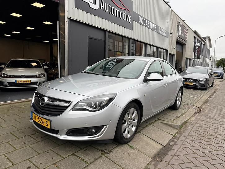 Gebruikt 2016 Opel Insignia Edition | € 5.450 - Afbeelding 1/4