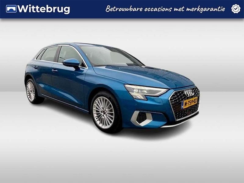 Blauw Occasion 2021 Audi A3 Sportback Business Hatchback | € 23.450 (Eerlijke prijs) - Afbeelding 1/3